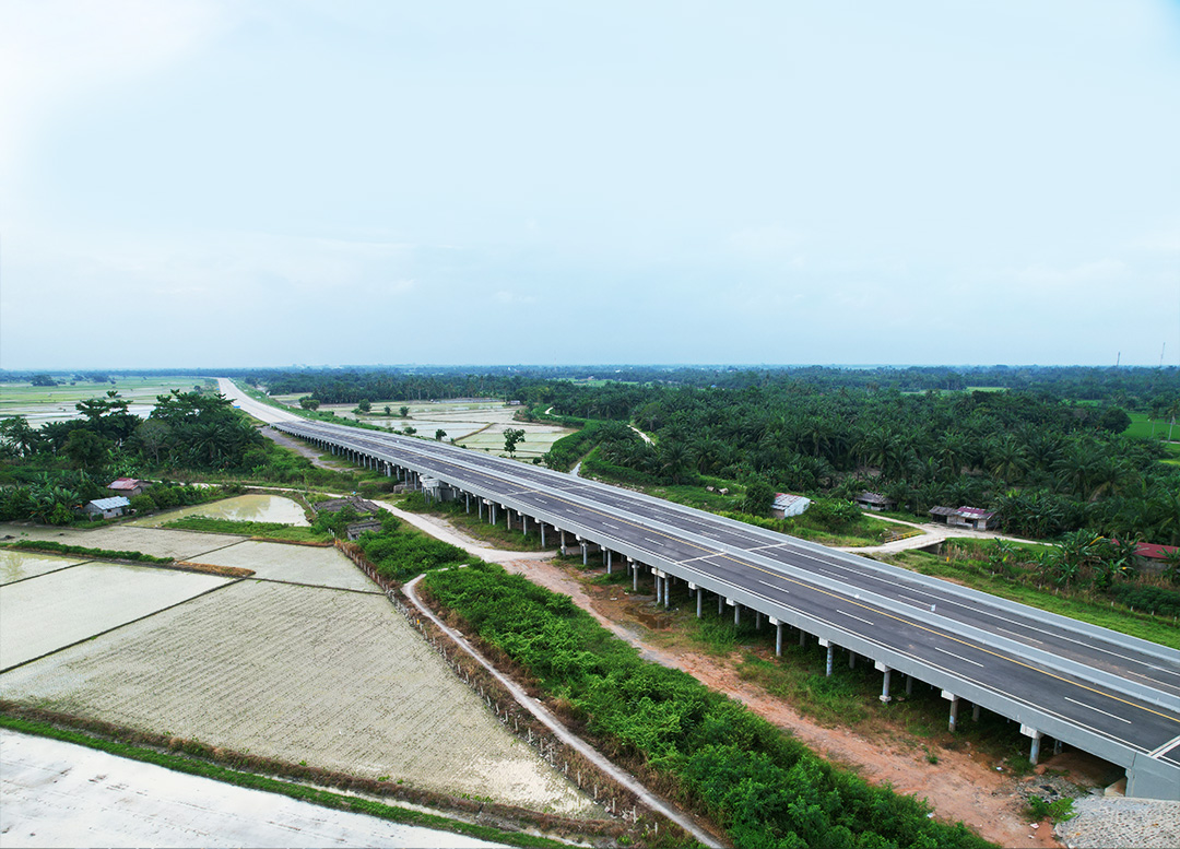 Jalan Tol Kuala Tanjung - Tebing Tinggi - Prapat