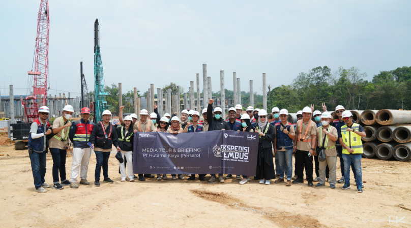 CONDUCTING AN EXPEDITION WITH MEDIA, HUTAMA KARYA SHOWCASES THE CONTINUITY OF PHASE II TRANS-SUMATRA TOLL ROAD DEV