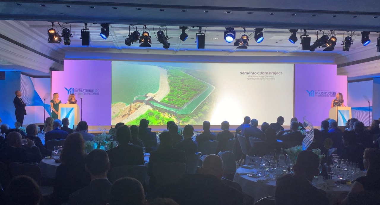 TERAPKAN DIGITAL CONSTRUCTION, HUTAMA KARYA RAIH DUA PENGHARGAAN BERGENGSI DI LONDON DAN SEOUL