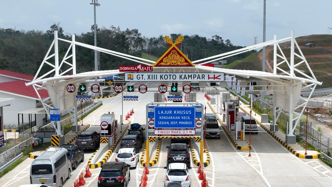 PENERAPAN PROGRAM POTONGAN TARIF DI JALAN TOL TRANS SUMATERA SELAMA LIBUR NASIONAL 2025 GERAKKAN PEREKONOMIAN